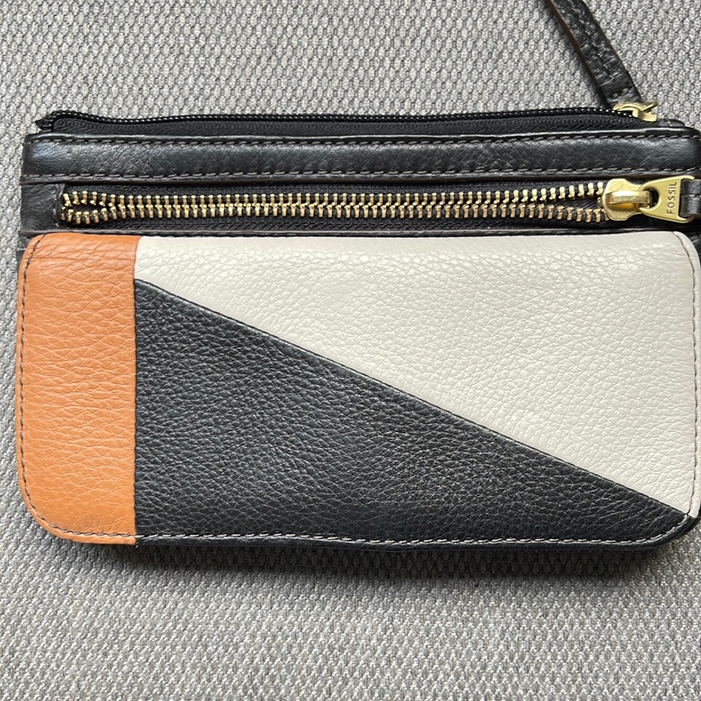 Fossil wallet